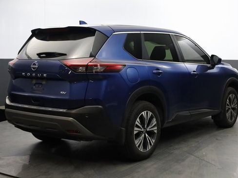 Used 2023 Nissan Rogue SV image 4