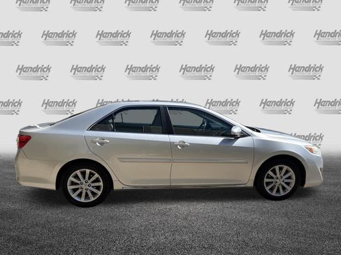 Used 2012 Toyota Camry LE FWD image 11