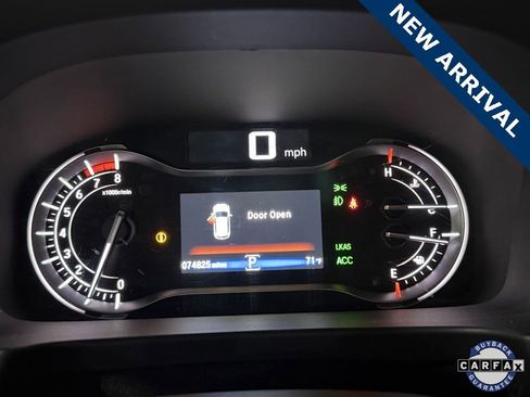 Used 2016 Honda Pilot Touring image 7