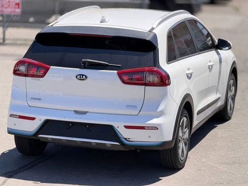 Used 2019 Kia Niro EX Premium w/ Sunroof Package FWD image 15