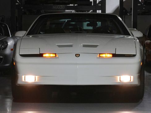Used 1989 Pontiac Firebird Trans Am image 16