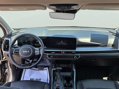 Used 2024 Kia Sorento S image 27