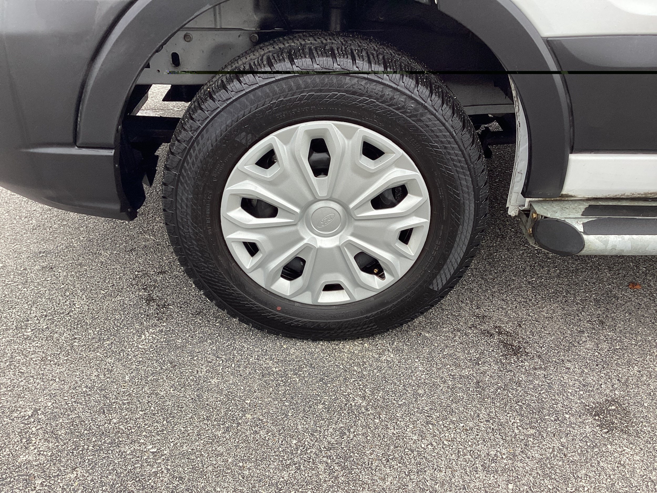 Used 2025 Ford Transit 250 Low Roof w/ Exterior Upgrade Package RWD image 9
