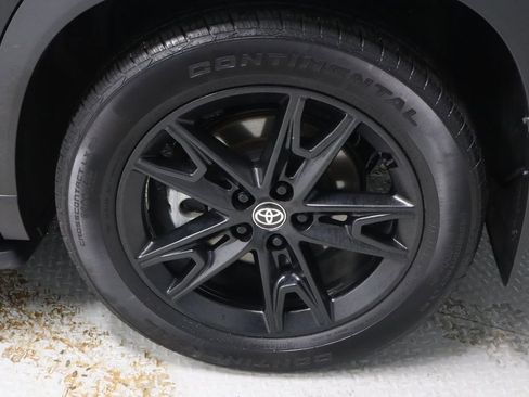 Used 2024 Toyota Grand Highlander AWD image 20