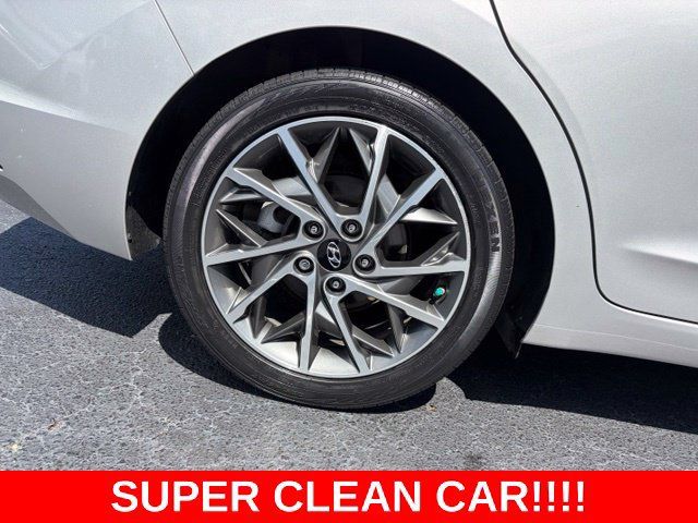 Used 2020 Hyundai Elantra Limited FWD image 7