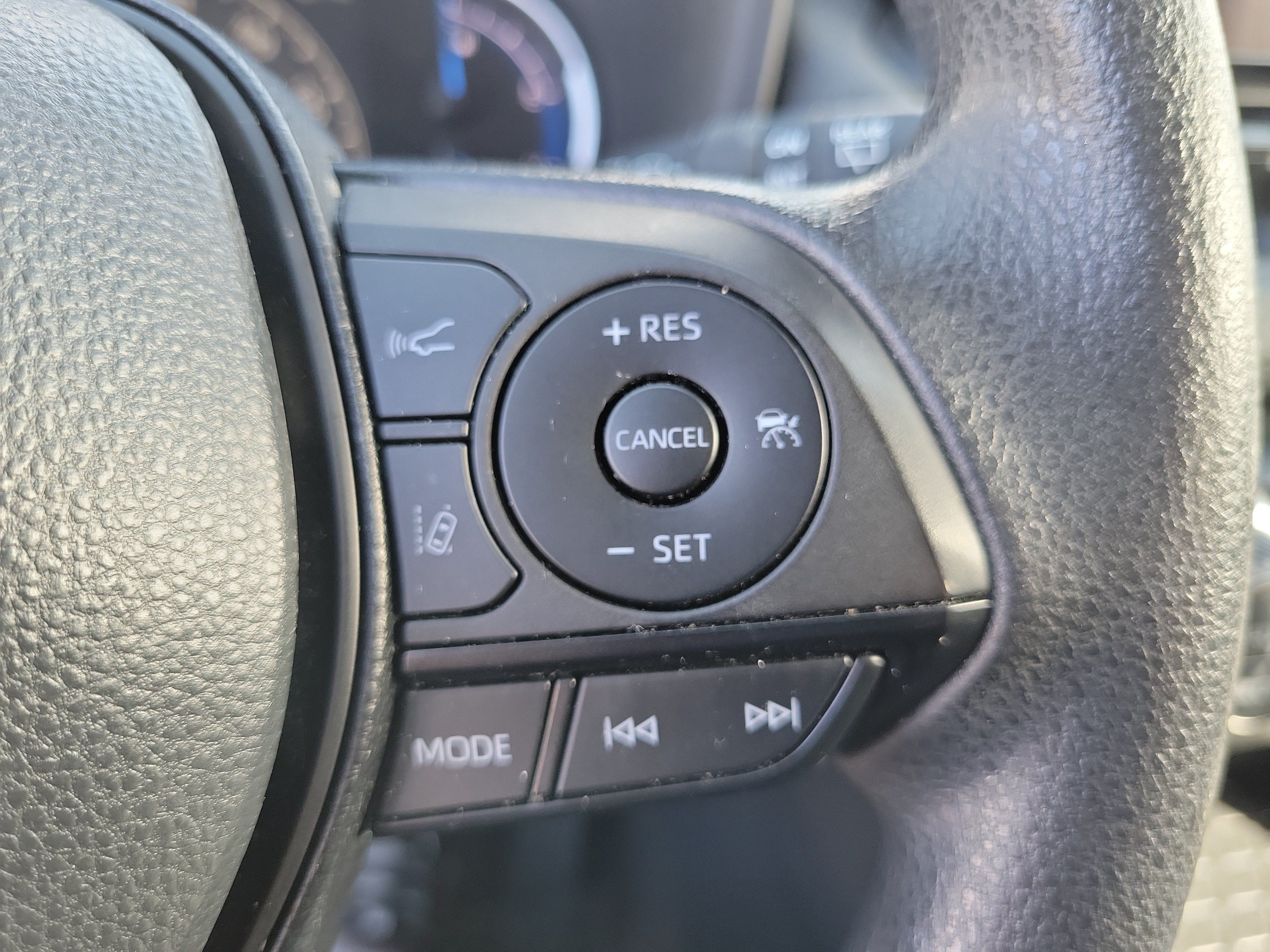 Certified 2025 Toyota RAV4 XLE AWD/4WD image 24