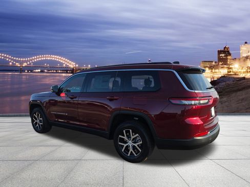 New 2025 Jeep Grand Cherokee L Limited image 3