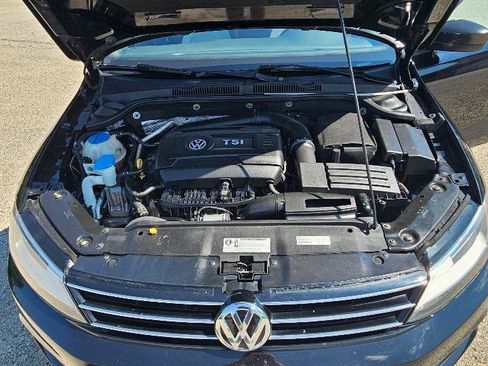 Used 2016 Volkswagen Jetta Sport FWD image 7