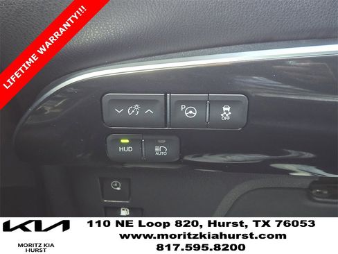 Used 2018 Toyota Prius Prime Premium image 24