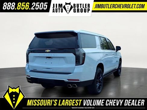 Used 2026 Chevrolet Suburban High Country AWD/4WD image 27