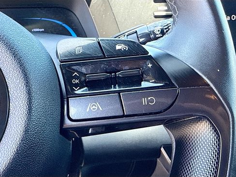 Used 2025 Hyundai Elantra Sport image 36