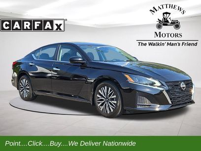 Used 2023 Nissan Altima 2.5 SV