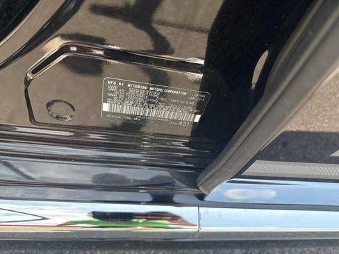 Used 2018 Mitsubishi Outlander GT AWD/4WD image 3