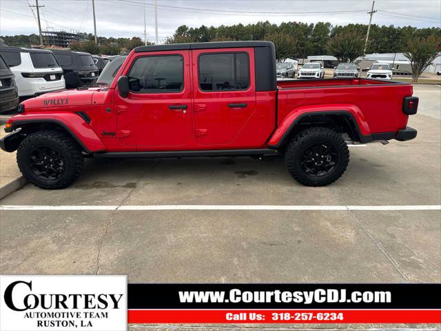 Certified 2023 Jeep Gladiator Sport AWD/4WD image 1