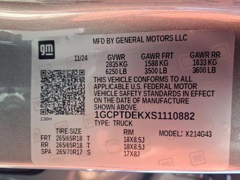 Used 2025 Chevrolet Colorado Z71 w/ Technology Package image 34