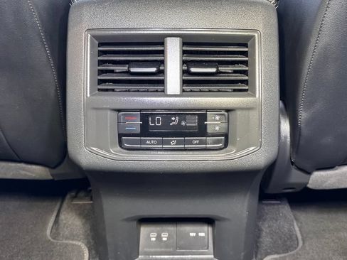 Used 2022 Volkswagen Atlas SE w/ Panoramic Sunroof Package AWD/4WD image 49