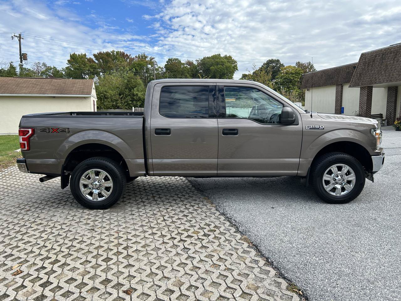 Used 2018 Ford F150 XLT AWD/4WD image 4