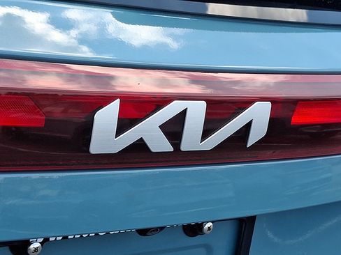 Used 2024 Kia Seltos EX AWD/4WD image 30