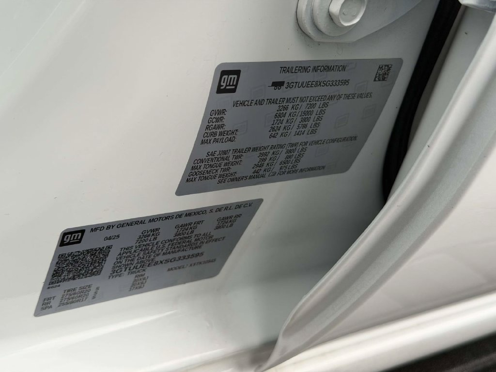 Used 2025 GMC Sierra 1500 AT4 w/ AT4 Premium Package AWD/4WD image 21