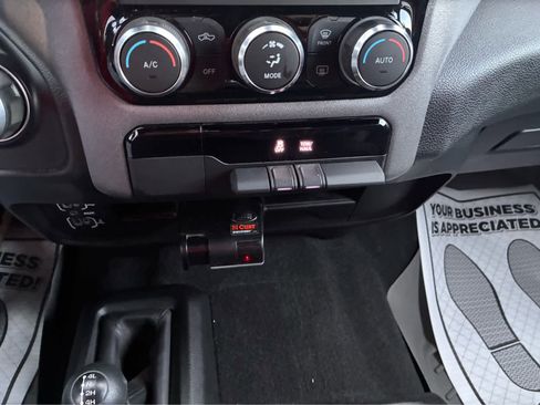 Used 2022 RAM 3500 Tradesman image 21