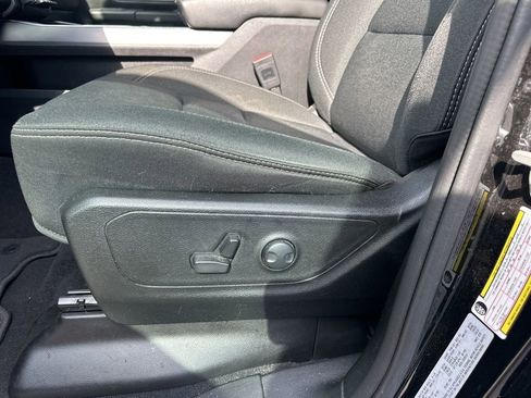 Used 2025 RAM 1500 Big Horn AWD/4WD image 12