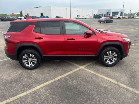 Used 2025 Chevrolet Equinox LT w/ Safety and Technology Package FWD image 7