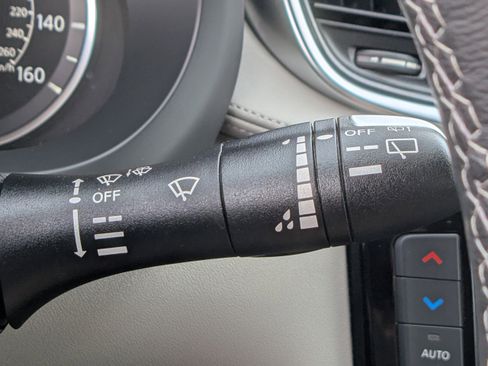 Used 2023 INFINITI QX50 Luxe AWD/4WD image 30
