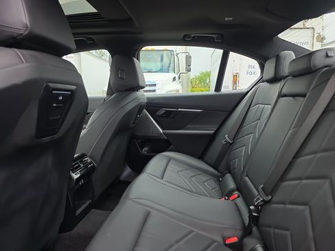 Used 2025 BMW 530i w/ Premium Package image 16