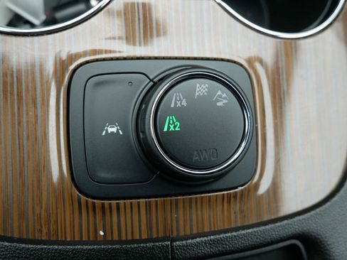 Used 2023 GMC Acadia SLE AWD/4WD image 28