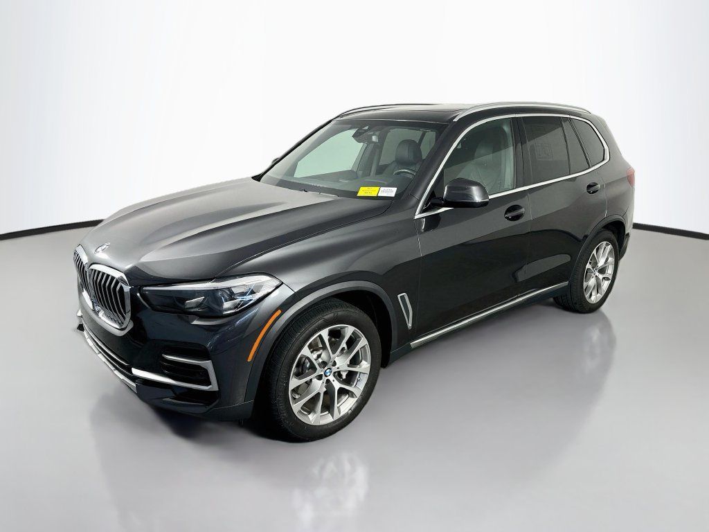 Used 2023 BMW X5 xDrive40i AWD/4WD image 3