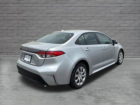 Used 2024 Toyota Corolla LE FWD image 7