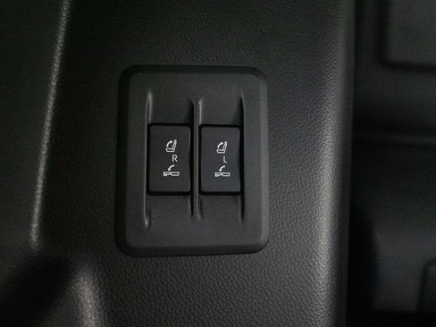 Used 2025 Lexus GX 550 w/ Cold Area Package AWD/4WD image 28