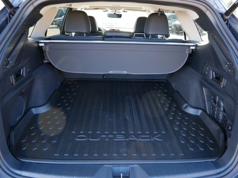 Certified 2025 Subaru Outback Limited image 18