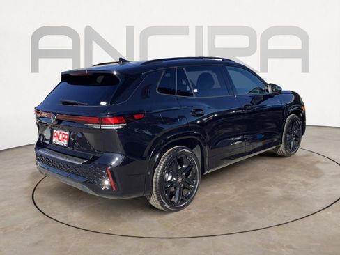 New 2026 Volkswagen Tiguan SE R-Line image 8