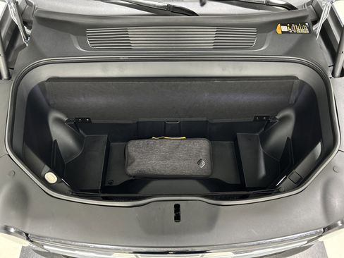 Used 2022 Rivian R1T Launch Edition image 14