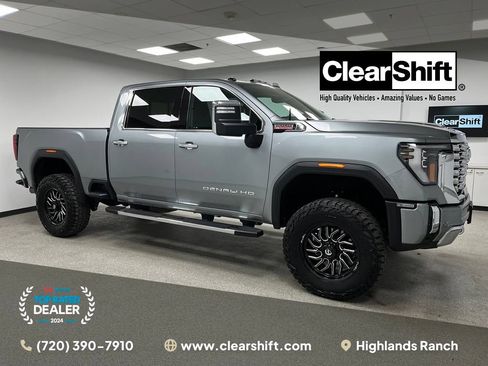 Used 2024 GMC Sierra 3500 Denali w/ Technology Package AWD/4WD image 1