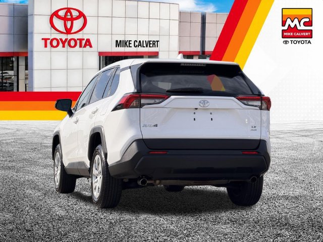 Certified 2025 Toyota RAV4 LE AWD/4WD image 4