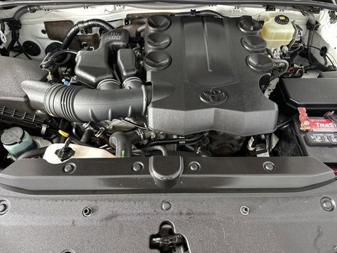 Used 2019 Toyota 4Runner Limited image 10