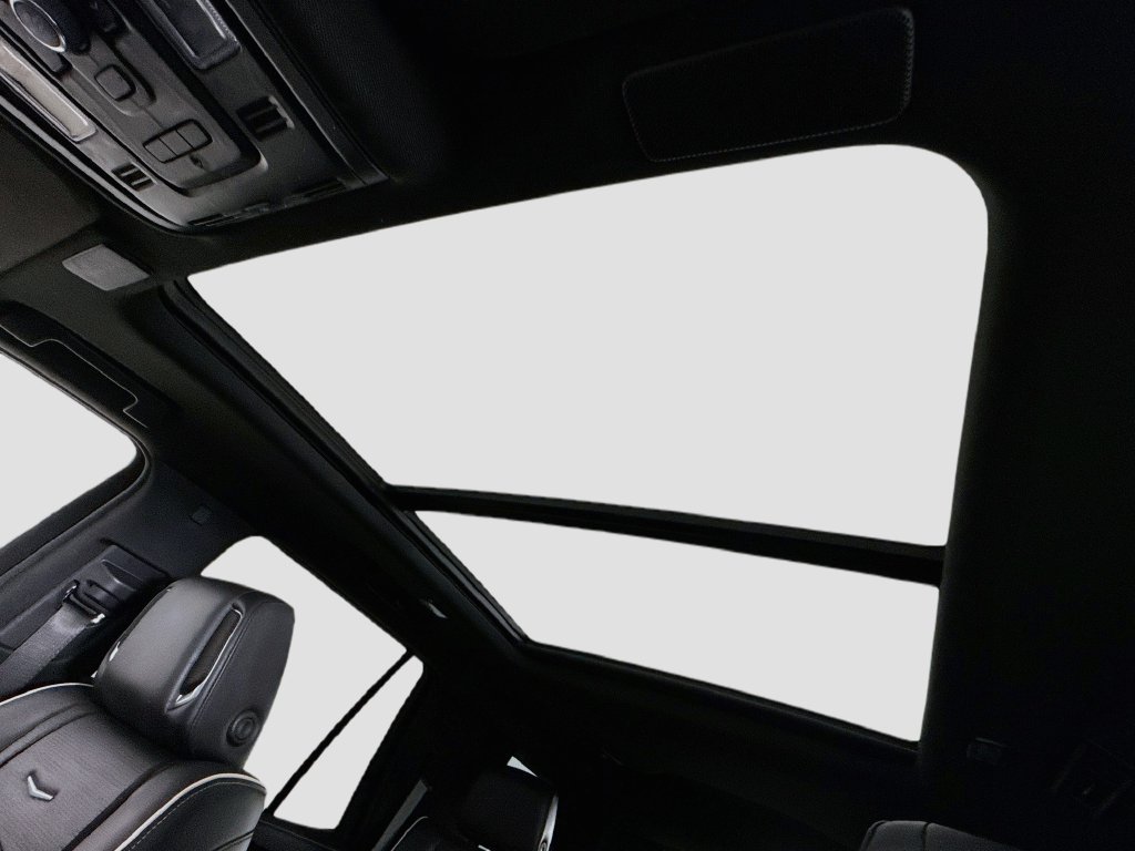 Used 2022 Cadillac Escalade Sport RWD image 24