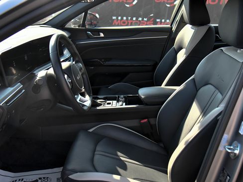 Used 2025 Kia K5 GT-Line w/ GT-Line Premium Package image 18