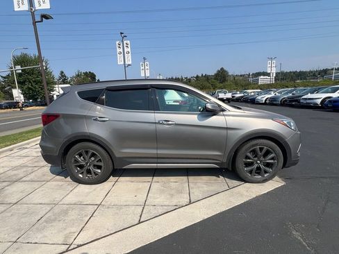 Used 2017 Hyundai Santa Fe Sport w/ 2.0T Ultimate Tech Package 05 AWD/4WD image 8