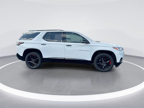 Used 2021 Chevrolet Traverse Premier image 9