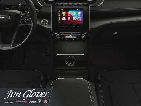 New 2025 Jeep Grand Cherokee Altitude image 30