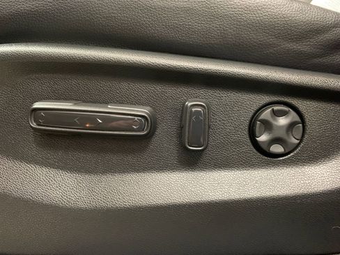 Used 2024 Honda Odyssey Touring image 5