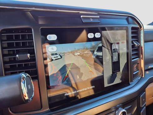 New 2026 Ford F250 Lariat w/ Black Appearance Package image 13