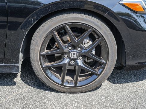 Used 2025 Honda Civic Sport image 16