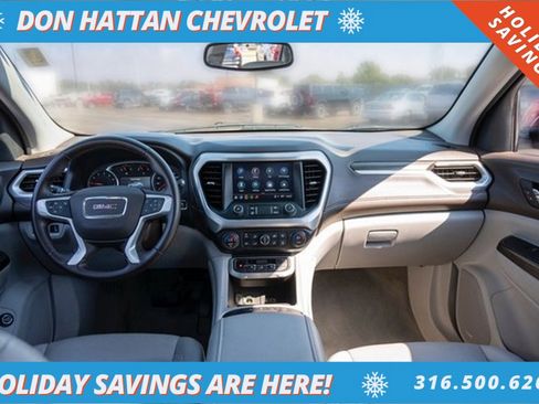 Used 2023 GMC Acadia SLT image 3