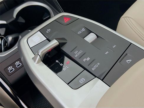 Used 2025 BMW X1 xDrive28i w/ Convenience Package image 14