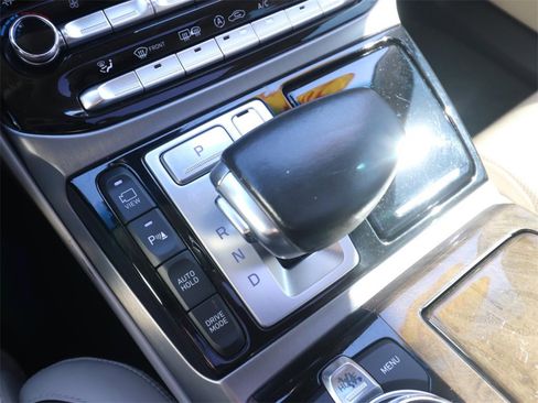 Used 2019 Genesis G90 5.0 Ultimate image 21