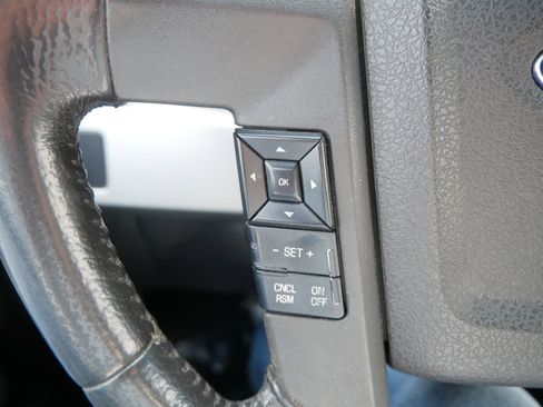 Used 2014 Ford F150 Lariat w/ Lariat Chrome Package AWD/4WD image 21